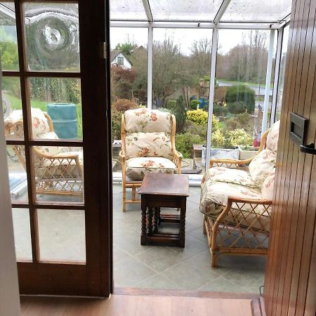 Ponders End Bed and Breakfast Newport  Exteriör bild
