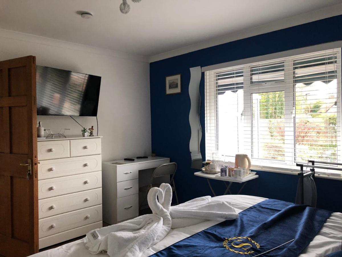 Ponders End Bed and Breakfast Newport  Exteriör bild