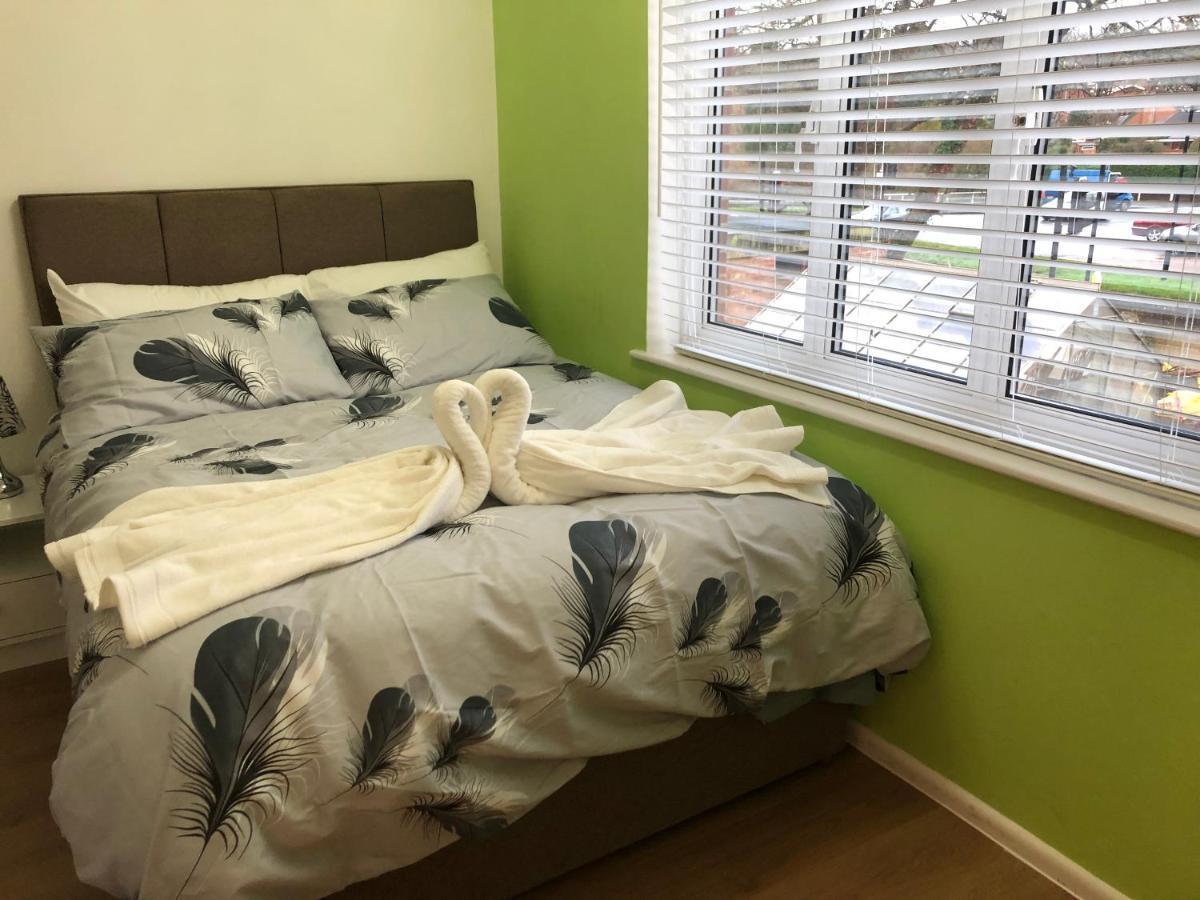 Ponders End Bed and Breakfast Newport  Exteriör bild